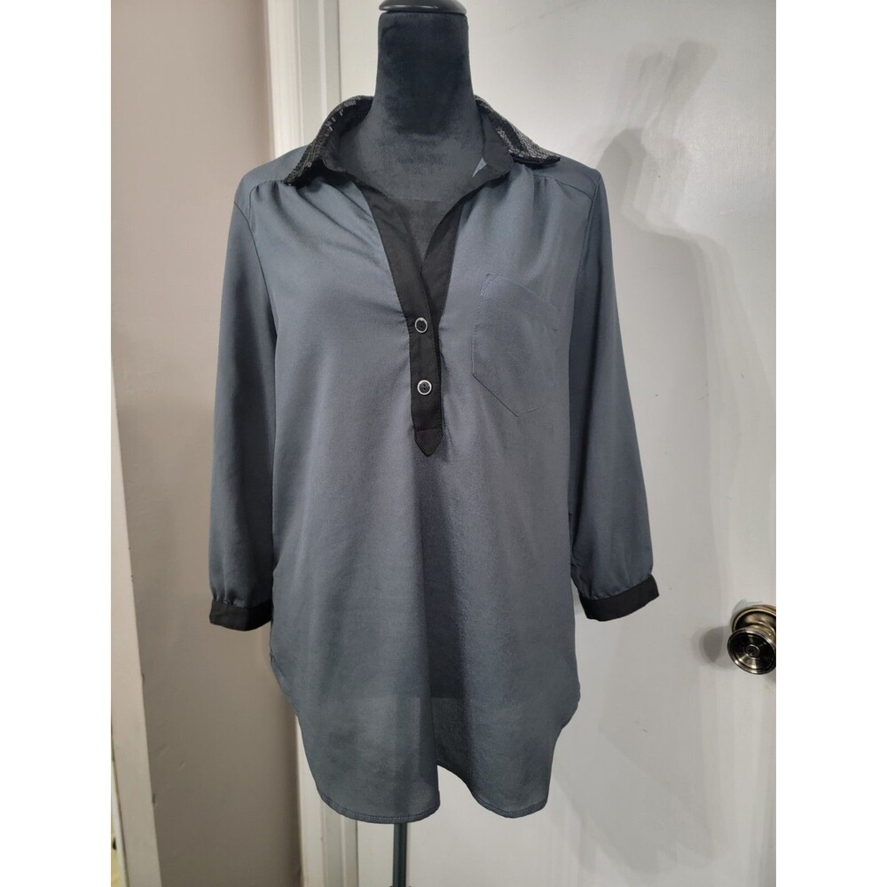 HeartSoul Charcoal & Black XL Womens Blouse with Sequin Collar